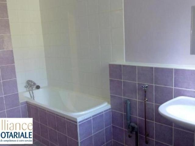 Appartement à louer à Caen, Normandie, €