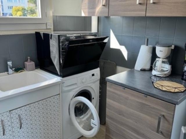Appartement à louer à Caen, Normandie, €