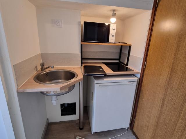 Appartement à louer à Caen, Normandie, €