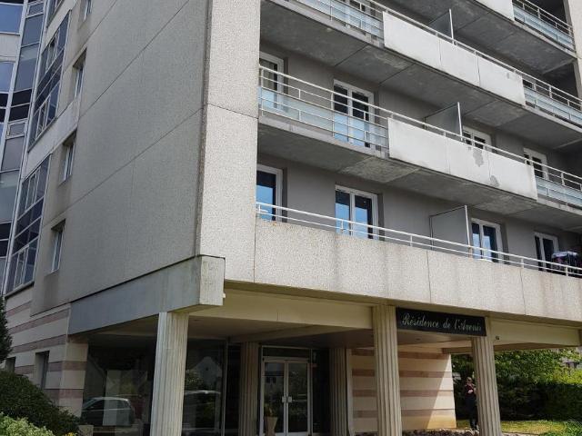 Appartement à louer à Caen, Normandie, €