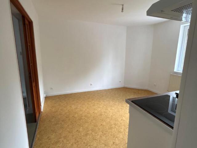 Appartement à louer à Cambrai, Hauts de France, €