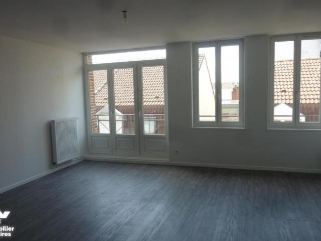 Appartement à louer à Cambrai, Hauts de France, €