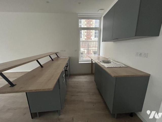 Appartement à louer à Cambrai, Hauts de France, €