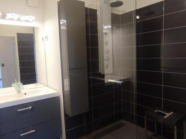 Appartement à louer à Châlons en Champagne, Grand Est, €