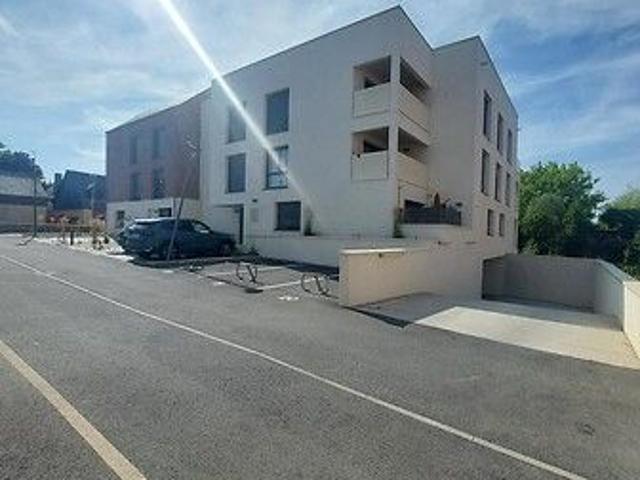 Appartement à louer à CHARTRES DE BRETAGNE T2 50 m²