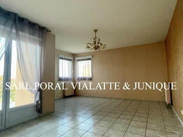 Appartement à louer à Ambérieu en Bugey, Auvergne Rhône Alpes, €