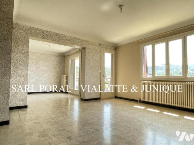 Appartement à louer à Ambérieu en Bugey, Auvergne Rhône Alpes, €