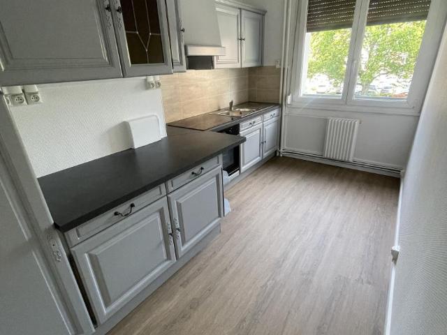 Appartement à louer à Amiens, Hauts de France, €