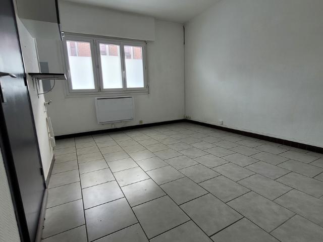 Appartement à louer à Amiens, Hauts de France, 376€