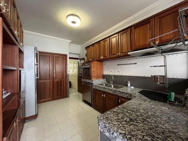 Appartement à louer à Agdal