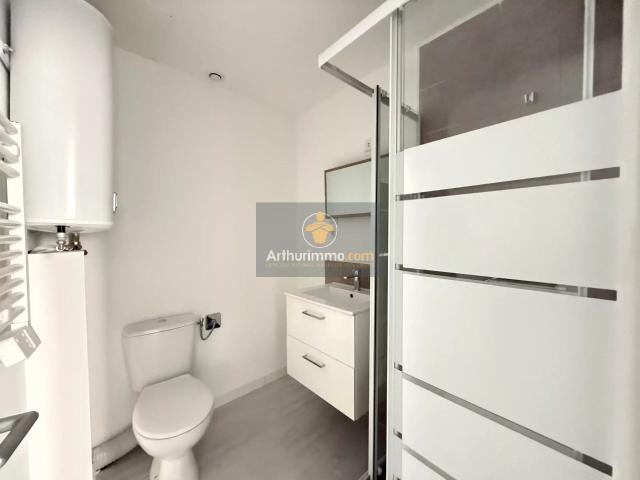 Appartement, à louer à Apt 84400
