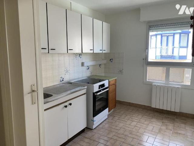 Appartement à louer à Arras, Hauts de France, €