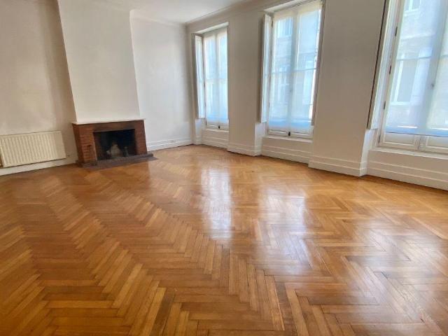 Appartement à louer à Bordeaux 33000