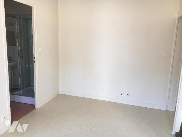Appartement à louer à Bar sur Seine, Grand Est, 279€