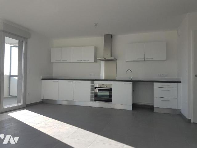 Appartement à louer à Bezannes, Grand Est, €