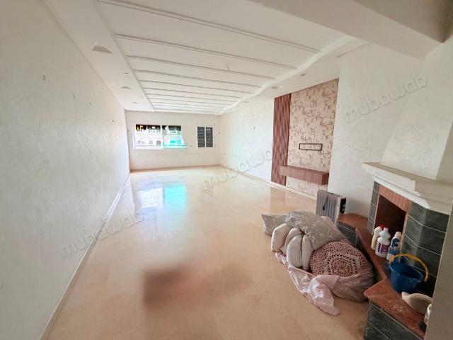 Appartement à louer à Belvédère. Surface totale 130 m². Terrasse et ascenseur