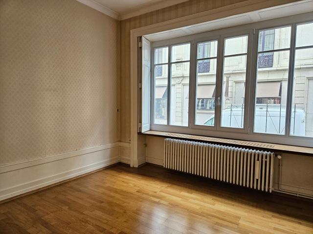 APPARTEMENT à louer à BESANCON 2 pièces REF 8047