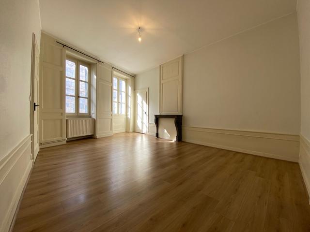 APPARTEMENT à louer à BESANCON CENTRE VILLE 2 pièces REF 5672