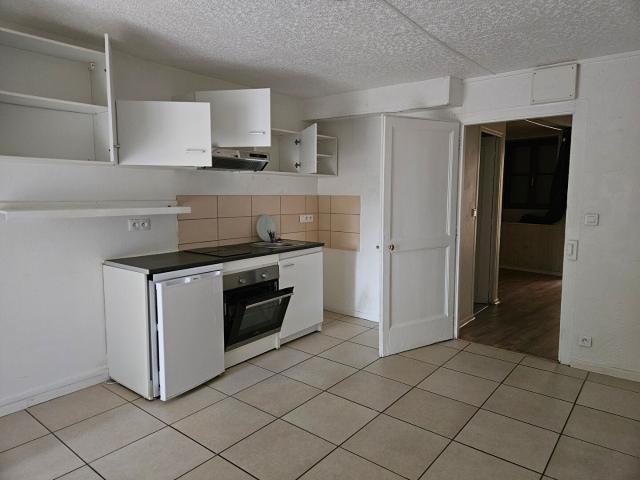 APPARTEMENT à louer à BESANCON QUARTIER BATTANT 1 pièce REF 2855