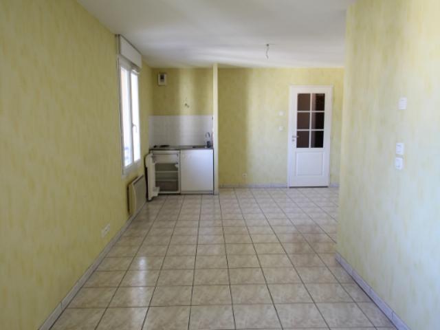 APPARTEMENT à louer à BESANCON QUARTIER BUTTE 1 pièce REF 5910