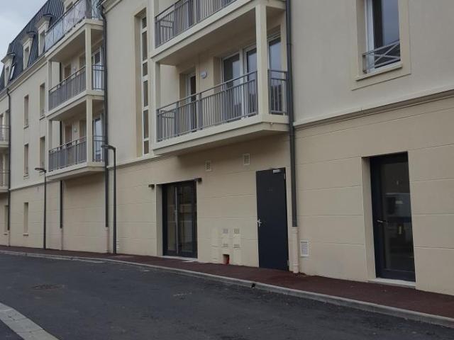 Appartement à louer à Blainville sur Orne, Normandie, €