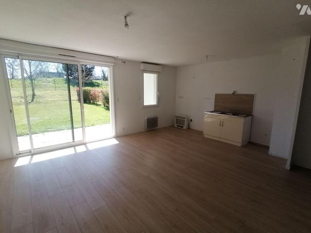 Appartement à louer à Bréal sous Montfort, Bretagne, €