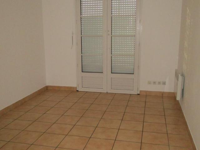 Appartement à louer à Brionne, Normandie, €