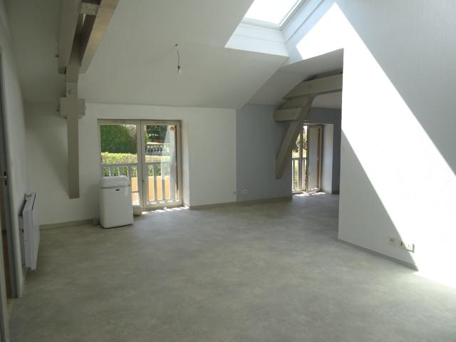 Appartement à louer à Buellas 01310