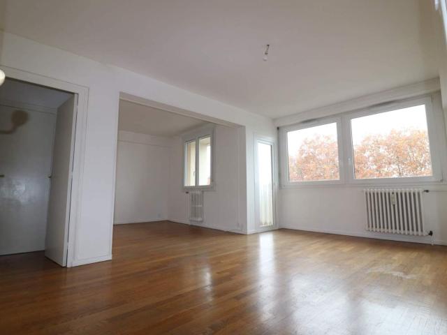 Appartement à louer à Dijon, Bourgogne Franche Comté, 907€