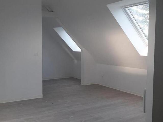 Appartement à louer à Évrecy, Normandie, €