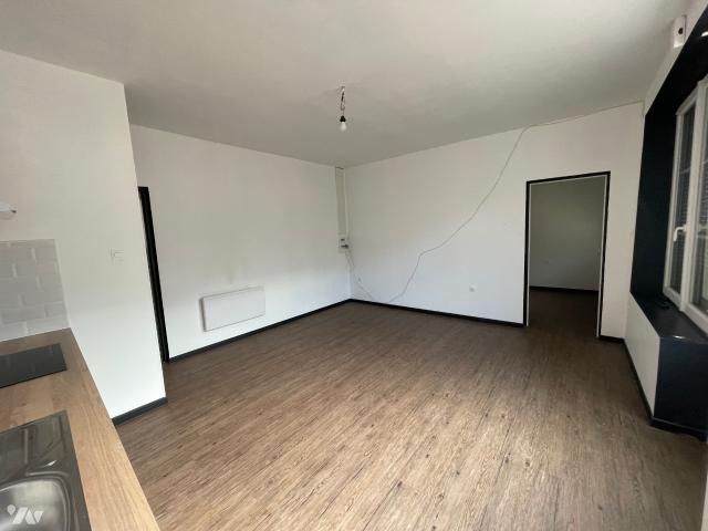 Appartement à louer à Foucarmont, Normandie, €