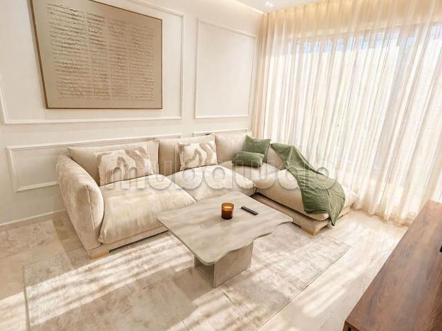 Appartement à louer à Oasis. 1 chambre. Meublé