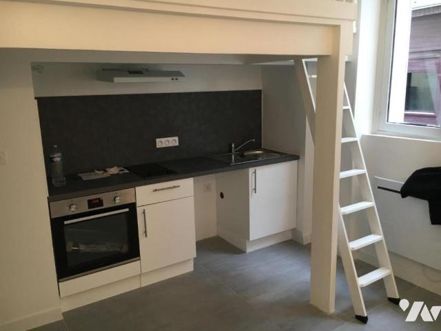Appartement à louer à Orléans, Centre Val de Loire, €