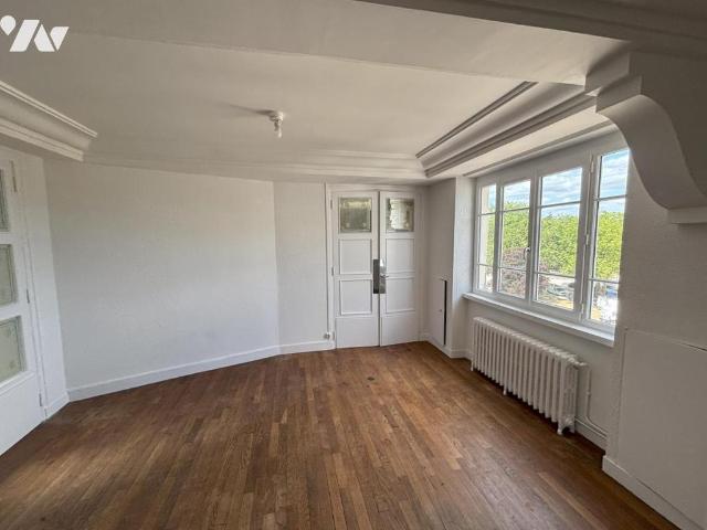 Appartement à louer à Laval, Pays de la Loire, €