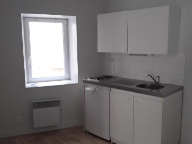 Appartement à louer à Laval, Pays de la Loire, €
