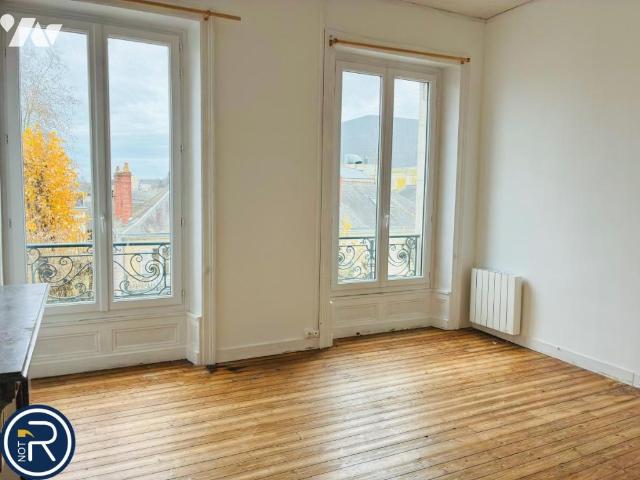 Appartement à louer à Laval, Pays de la Loire, €
