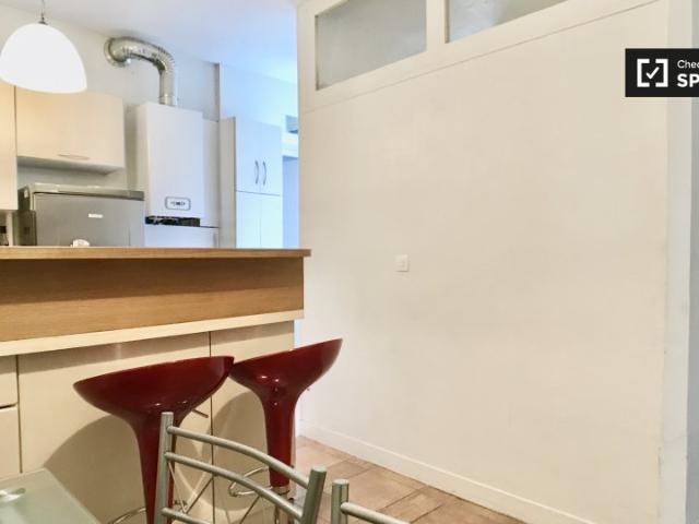 Appartement à louer à La Fourche Guy Moquet, Paris