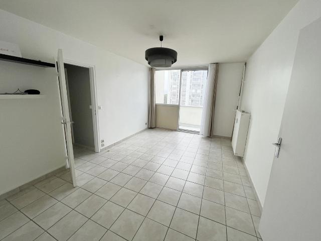 Appartement à louer à La Madeleine 2 pièce s 771 € HAI Annonce immobilière Réf.111