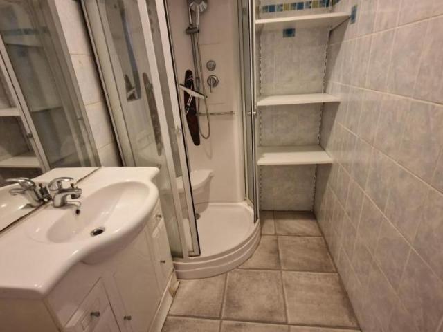 Appartement à louer à Mons en Barœul, Hauts de France, €