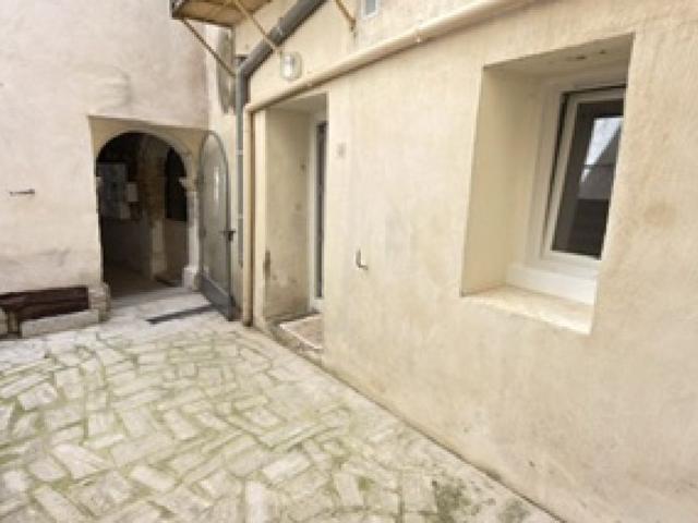 APPARTEMENT A LOUER A MAZAN