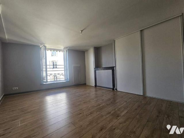 Appartement à louer à Mâcon, Bourgogne Franche Comté, €