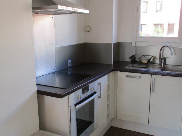 Appartement à louer à Madeleine, Hauts de France, €