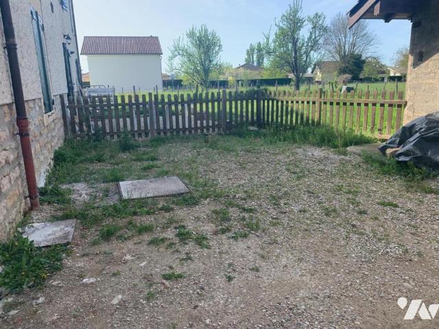Appartement à louer à Mézériat, Auvergne Rhône Alpes, €