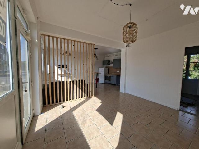 Appartement à louer à Mézidon Vallée d'Auge, Normandie, €