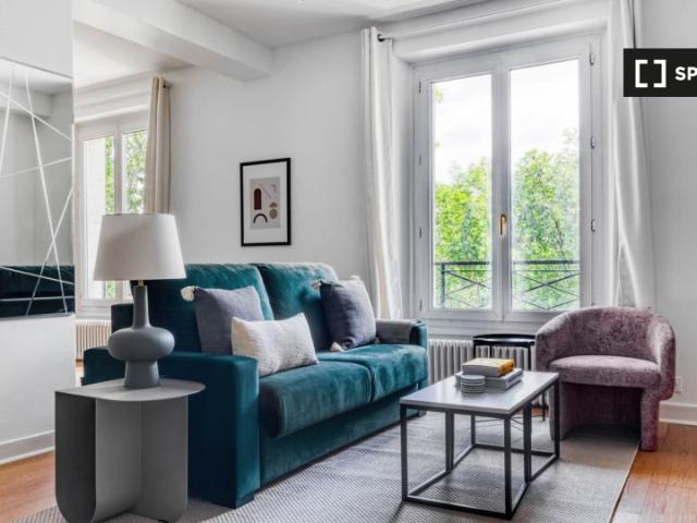 Appartement à louer à Muette Sud, Paris