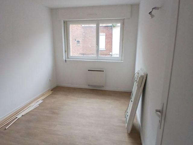 Appartement à louer à Nieppe, Hauts de France, €
