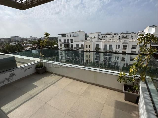 Appartement à louer à Souissi. 2 grandes pièces. Bien meublé