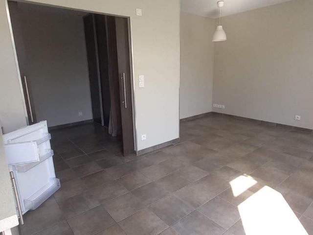 Appartement à louer à Saint Georges des Groseillers, Normandie, €