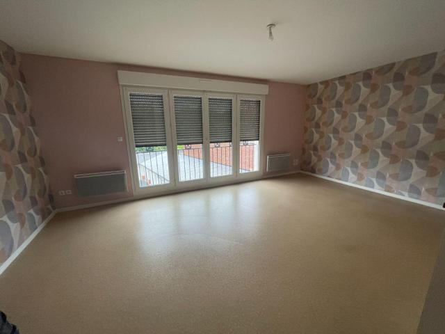 Appartement à louer à Saint Pol sur Ternoise 62130