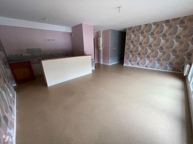 Appartement à louer à Saint Pol sur Ternoise, Hauts de France, €